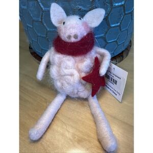 Bright Ideas Holiday‎ Pig Scarf Star Pink Felt Ornament Shelf Sitter Christmas